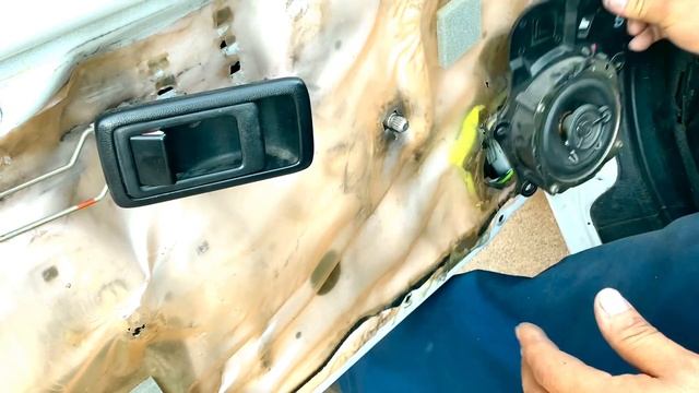 Toyota Paseo door panels on a Tercel doors @elchanojose4633 смотреть онлайн