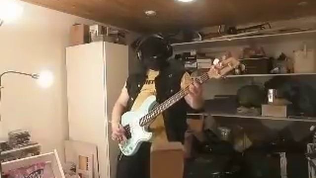 IBANEZ ATK 310 BASS Solo "Dark of the sun" by Grave Digger смотреть онлайн