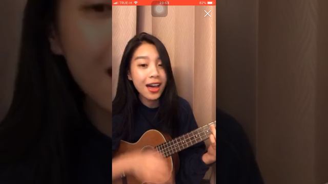 ครูแก้วเล่นอูคูเลเล่เพราะอะไรขนาดนี้!!! | #kaewBnk48 смотреть онлайн