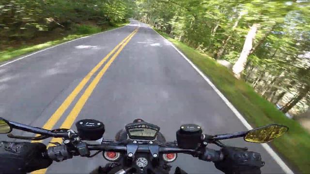 Ducati Streetfighter 848- 7 Lakes Drive смотреть онлайн