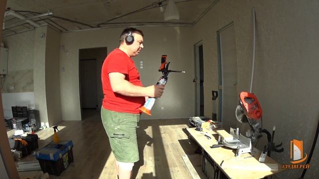 Монтажная пена с низким расширением #39дверей #влог #установкамежкомнатныхдверей смотреть онлайн