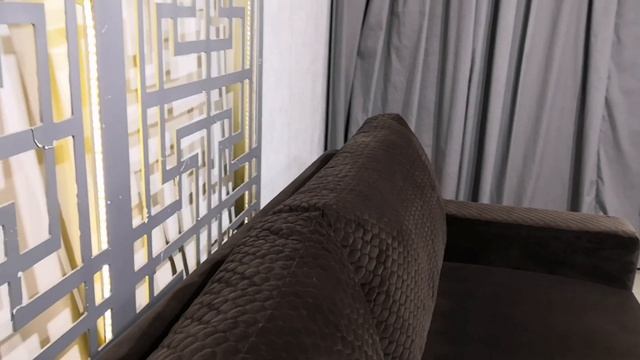 МEGA мягкий уютный диван в шикарной обивке из двух тканей-компаньонов . смотреть онлайн