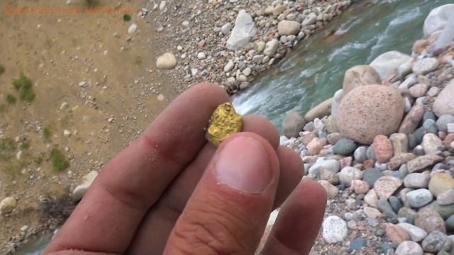 Жёлтый амблигонит на речке смотреть онлайн