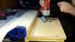 Криволинейное пиление фанеры, толщиной 36 мм , электролобзиками