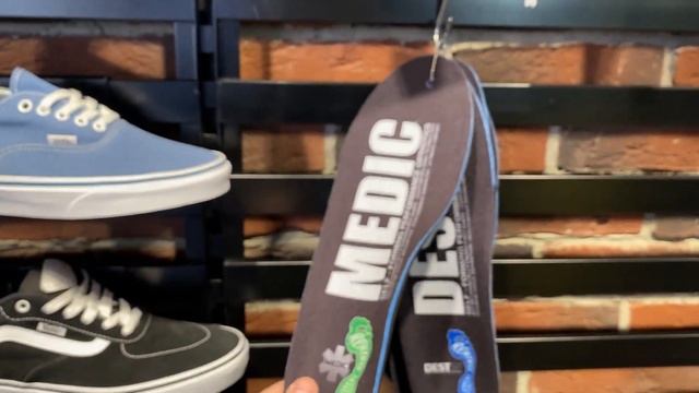 ЭТО ЛУЧШАЯ ОБУВЬ В МИРЕ! Как выбрать кеды и кроссовки в 2022? смотреть онлайн