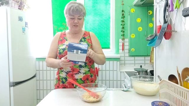 Два минтая и кефир.Восемь порций ужина готовы. смотреть онлайн