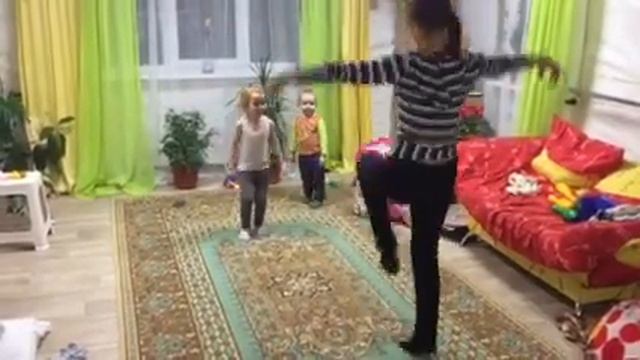 Танцев мало не бывает ) смотреть онлайн