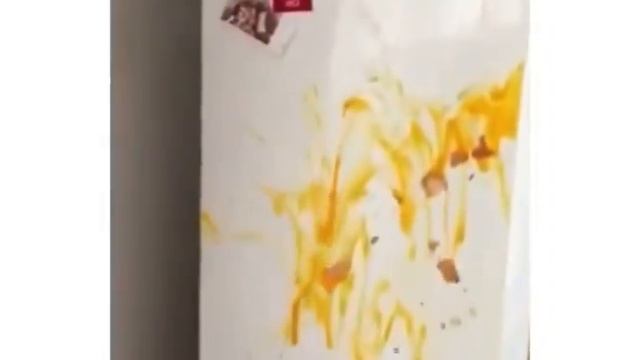 кинь яйца в холодильник ребятам на фронт я там уже был и знаю каково это 2202 2003 4591 2586 смотреть онлайн