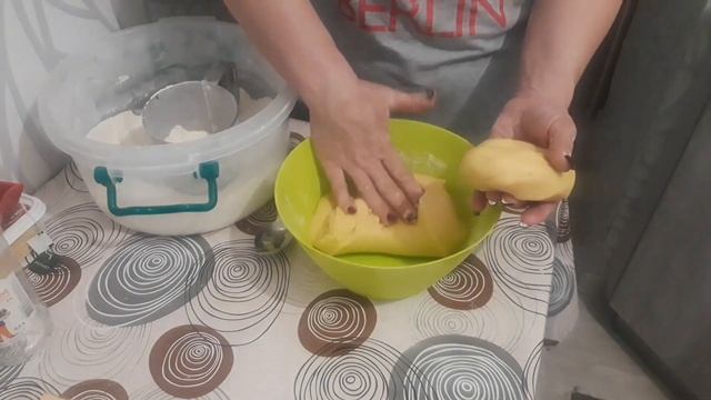 Тёртый пирог  с повидлом сливовым