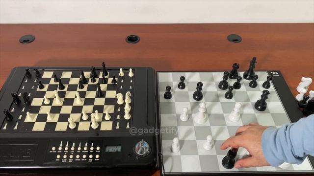 Excalibur Mirage vs DGT Centaur Chess ♛ Gadgetify смотреть онлайн