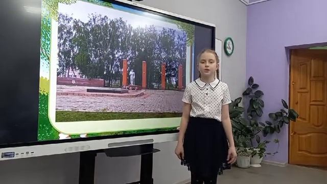 Клементьева Ксения читает стихотворение Н. И. Лисенковой "Мой Перевоз" смотреть онлайн