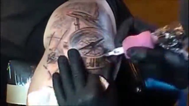 Compass Tattoo Time lapse смотреть онлайн