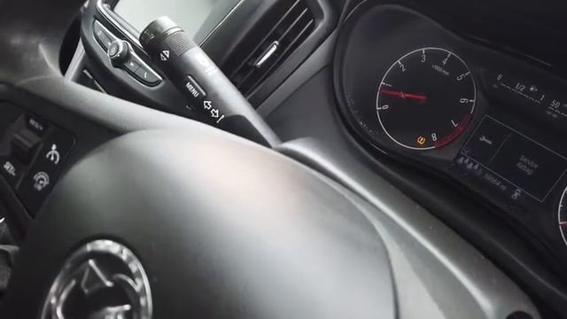 2017 Vauxhall Zafira Tourer смотреть онлайн