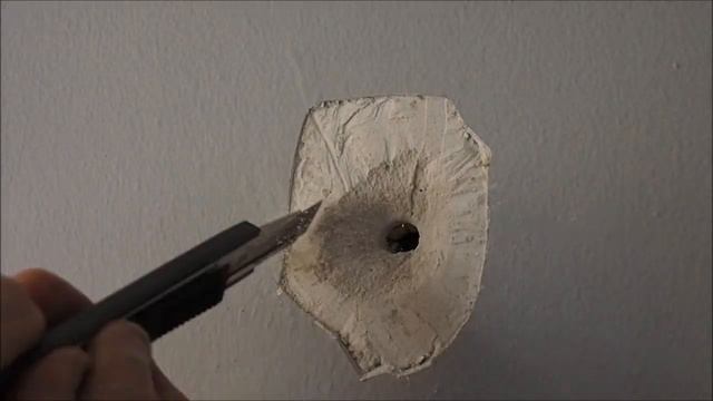 How to repair small hole in plasterboard смотреть онлайн