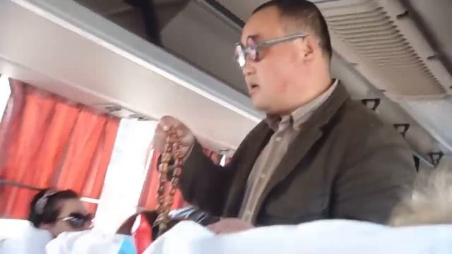 Очки ннадо? А чётки ннада? Очки надо? смотреть онлайн