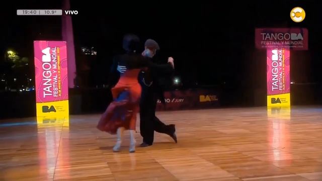 Champions of 2023, Mundial de Tango Escenario | Julian Sanchez y Bruna Estellita смотреть онлайн
