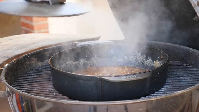 МЯСО С ГРИБАМИ в горшочках на живом огне смотреть онлайн