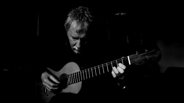 Gut-strung Guitar - Fernando Sor 3 Exercises in Bm смотреть онлайн