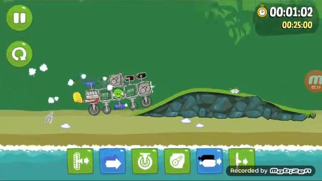 Играем в Bad Piggies