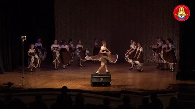 Танец "Весёлое Кантри" смотреть онлайн
