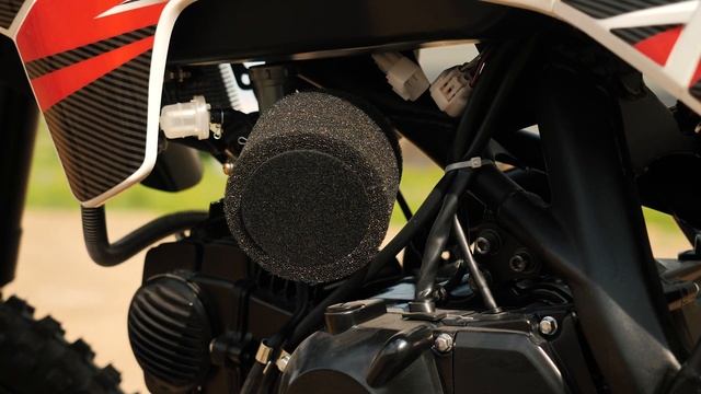 Питбайк XMOTOS и девушка. смотреть онлайн