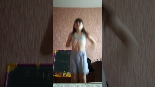 переснимала почти 20 раз!!! и я устала !???? смотреть онлайн