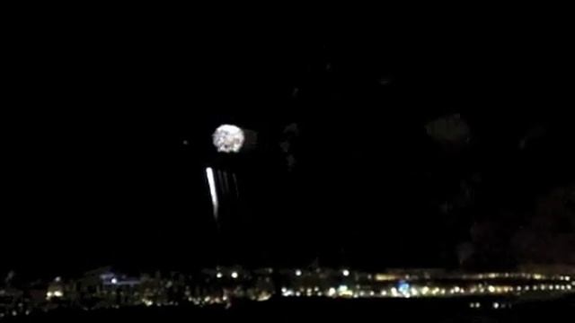 Салют в небе, где летал когда-то Чкалов смотреть онлайн