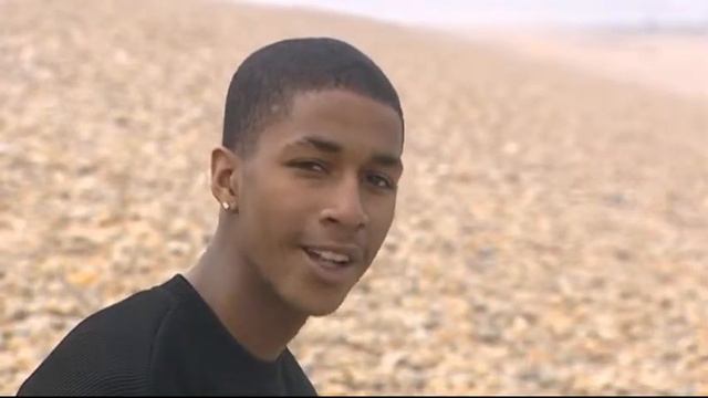 Unit 1   1F Exchanging Opinions - Solutions Pre-Intermediate 2nd Edition Video