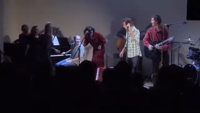 Финал спектакля-эскиза "Борис Рыжий" мастерская Петра Фоменко смотреть онлайн