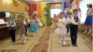 Танец "Детки-конфетки", старшая группа №9