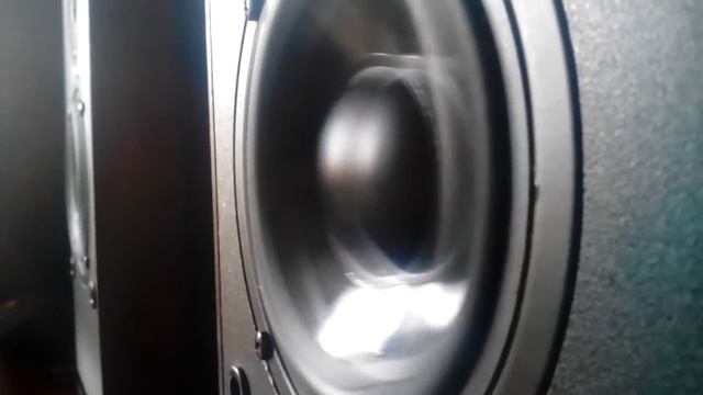 Bass Test #2 (Sven Stream Light) смотреть онлайн