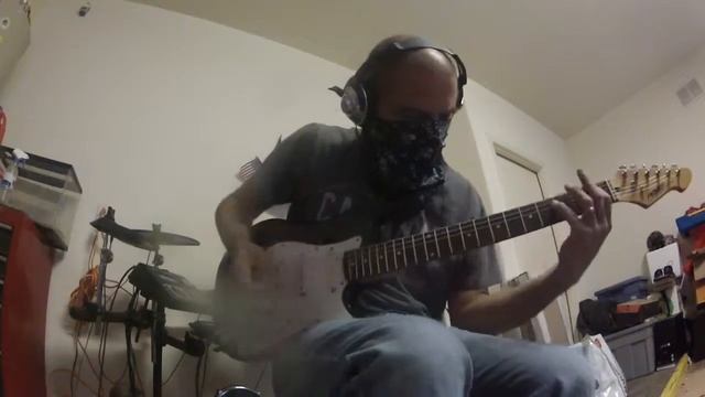 Playing with effects processor on the Boss BR 600 смотреть онлайн