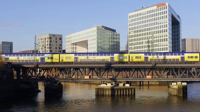 4K Ultra HD Camera Pan: Hamburg, Germany - Oberhafen, Railway Bridge, High-Rise Buildings, Metronom смотреть онлайн