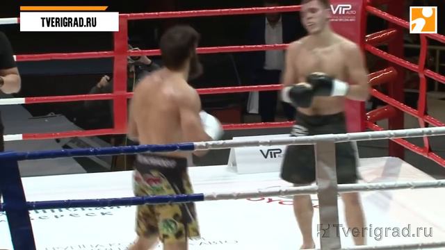 Никита Жданов vs Хасан Халиев смотреть онлайн