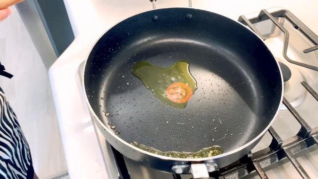 Chinese Stir Fry Chicken With Cabbage смотреть онлайн