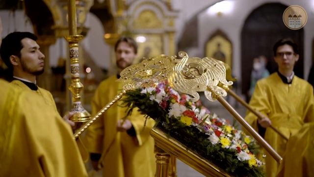 "ЗА ОКОШКОМ ТИШИНА". Рождественская колядка с украшенной Тверью смотреть онлайн