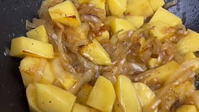 Мама сказала ЭТО БИГУС.Тушёная капуста ,картошка и мясо смотреть онлайн