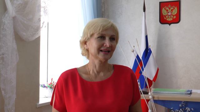 Феодосийская светская хроника. Кого в ЗАГСе поздравила глава муниципалитета? смотреть онлайн