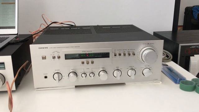 Onkyo A-7090 Amplifier + Jamo dynamic D5E - playing Klangwerk смотреть онлайн