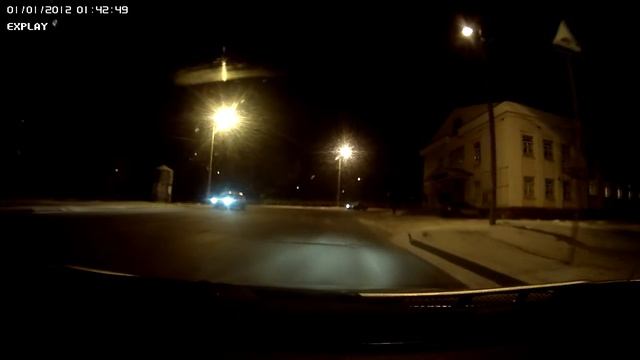 Видеорегистратор Explay Park красный - город, ночь