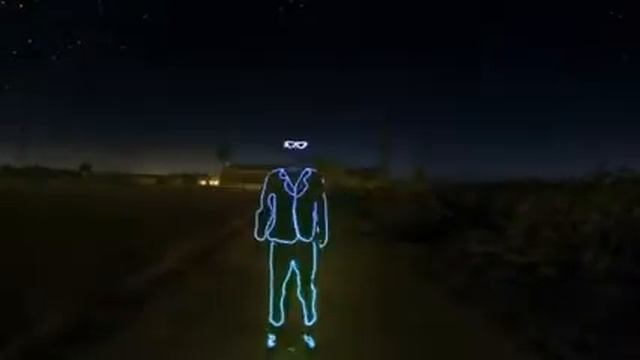 Видео из ночных снимков, снятых на экшн камеру в технике «рисования светом» смотреть онлайн видео о