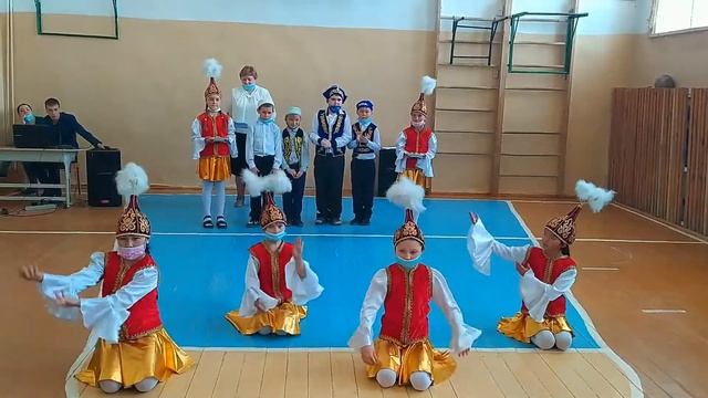 День единства народов Казахстана, 2 класс смотреть онлайн