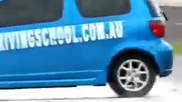 Vitz Rs Stunt Driving смотреть онлайн