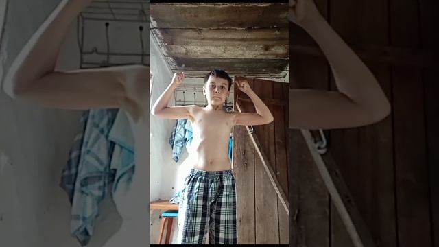 мне 9 лет занимаюсь самбо 2 года , танцую брейк данс 1 год смотреть онлайн