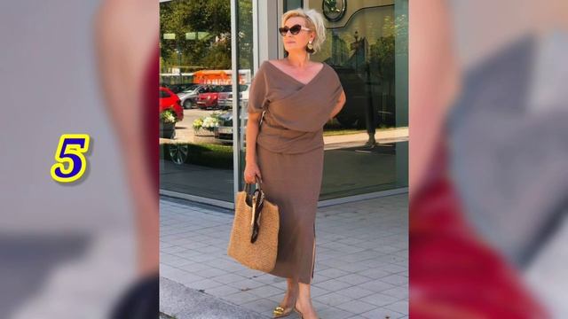 Women Fashion | Attractive Older Women Over 50 | 49