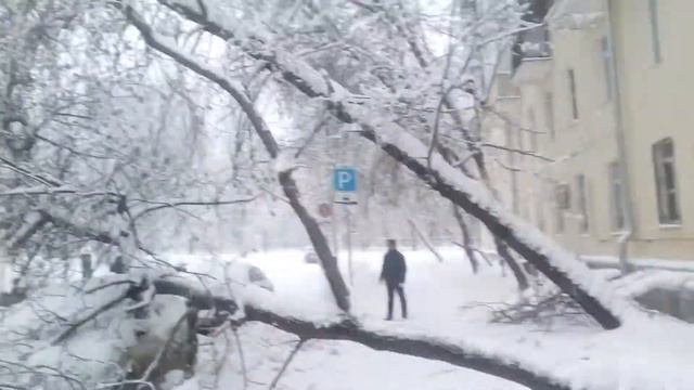 Снег в Москве смотреть онлайн