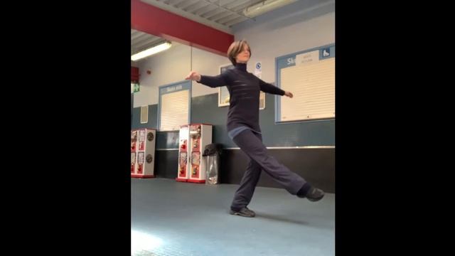 Fiesta Tango Follow Along Tutorial for Ice Dance смотреть онлайн