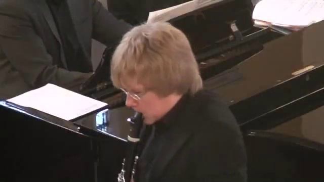 Ben Westlake Clarinet - Poulenc Sonata 2'nd Movement смотреть онлайн