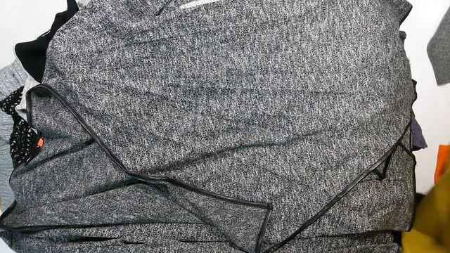 1803 Supercream/Cream/Extra Джемпера жен Wool (теплые) Италия 20кг 13,25 €/кг 64шт смотреть онлайн
