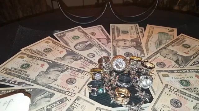 "ПОЛУЧИТЬ ДЕНЕЖНЫЕ ДАРЫ" СИЛЬНЫЙ РИТУАЛ ДЛЯ ВСЕХ. ВЕДЬМИНА ИЗБА. ИНГА ХОСРОЕВА. смотреть онлайн